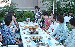 ���ȏЉ���A�[���ƌ����ԂɏI���